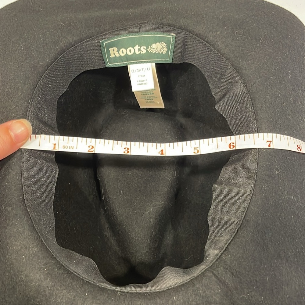 Roots  Black 100% Wool Hat - Picture 12 of 14